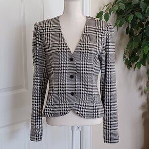 EUC ENZZO (Made in Greece) Black & White Knit Blazer Size Medium